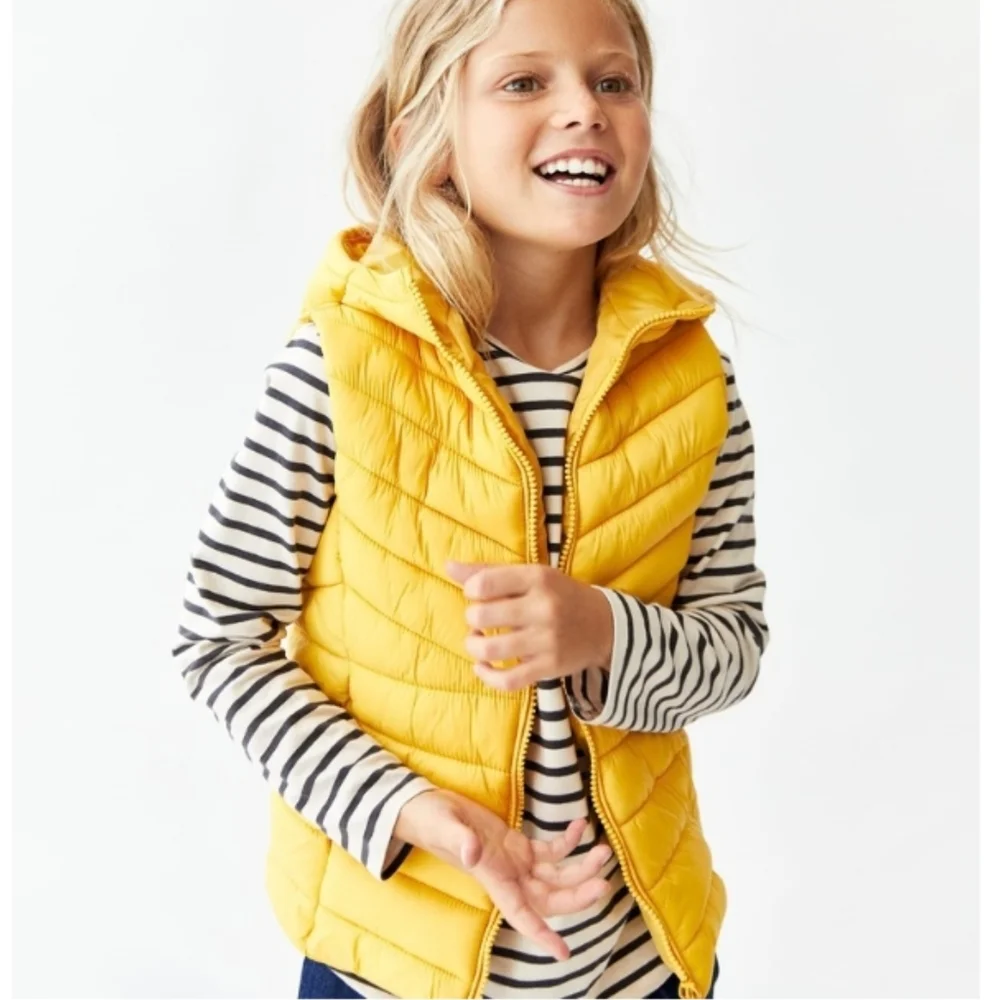 Zara Kids Girls Hooded Zipper Puffer Vest Size 6/7 Yellow